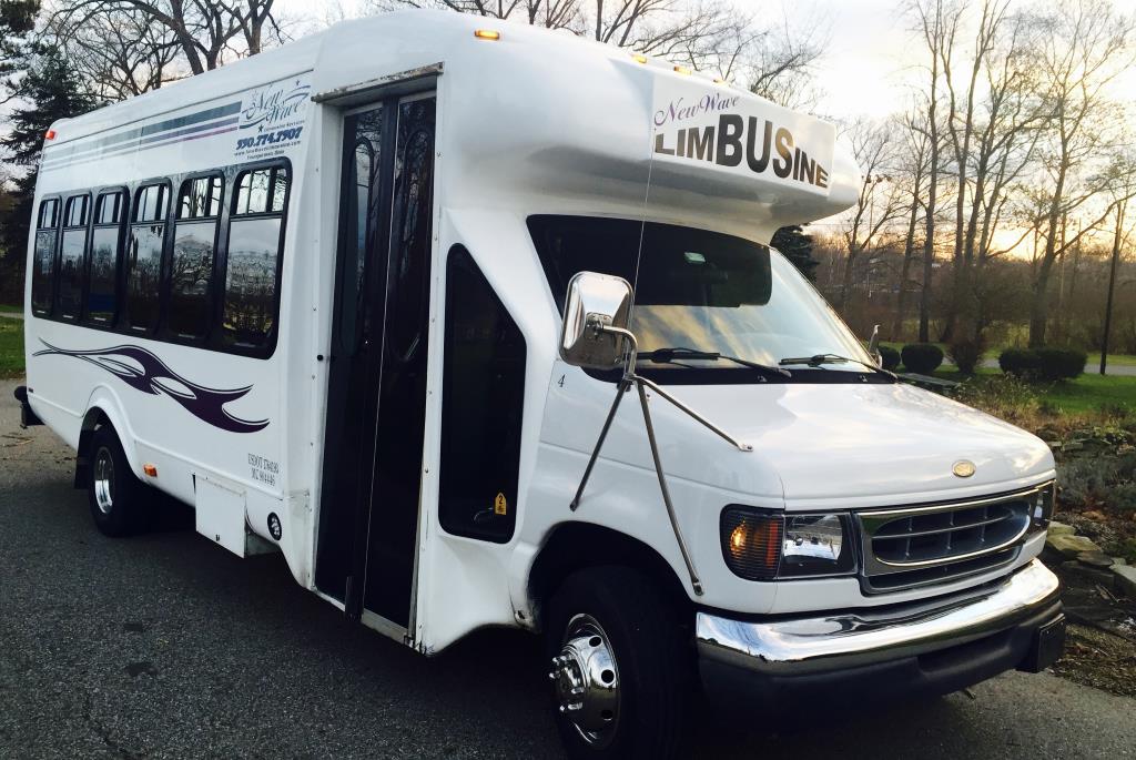 Party Bus Hermitage, PA